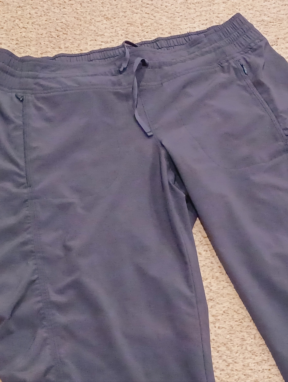 Athleta Joggers Charcoal Lightweight Perdormance Wear Womens Size 8 RN# 54023